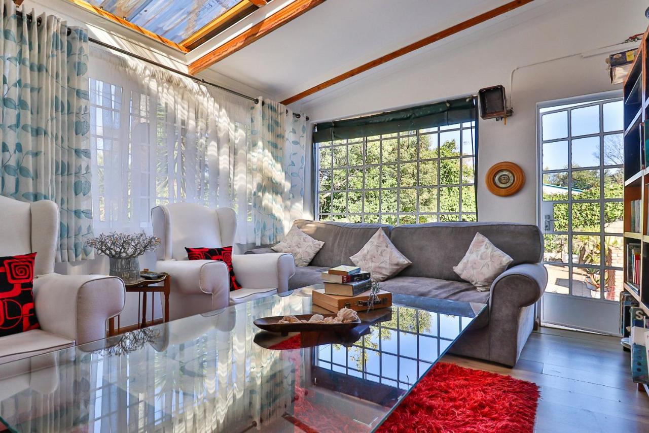 Sunbury Bed And Breakfast Йоханесбург Екстериор снимка