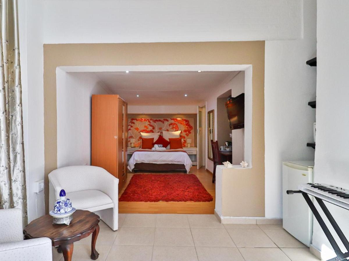 Sunbury Bed And Breakfast Йоханесбург Екстериор снимка
